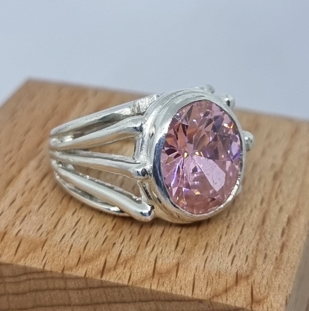 Made in New Zealand, sterling silver pink gemstone ring - Size M image 3
