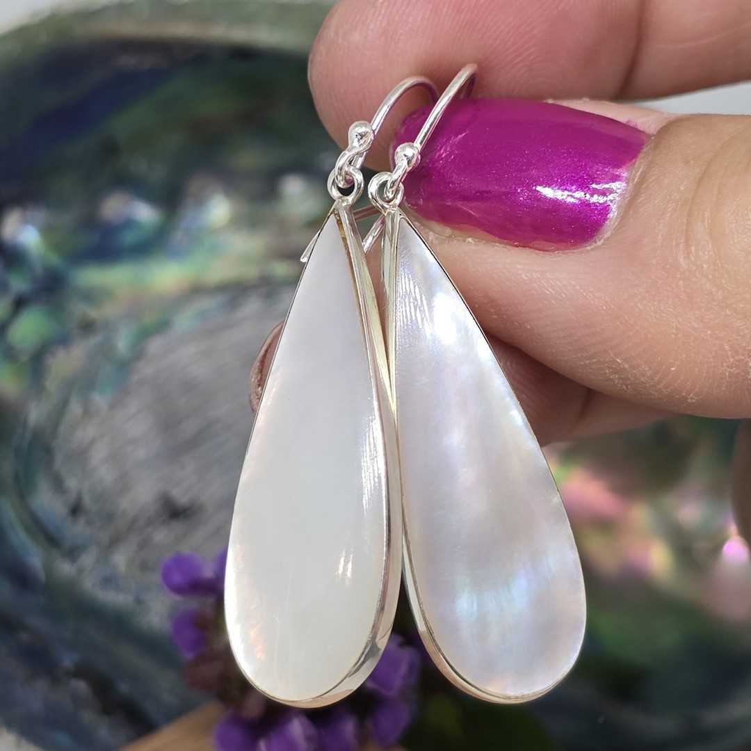 Sterling silver mother of pearl earrings image 2