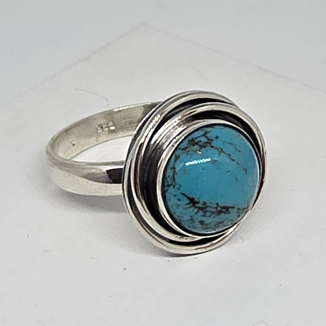 Sterling silver turquoise ring image 2