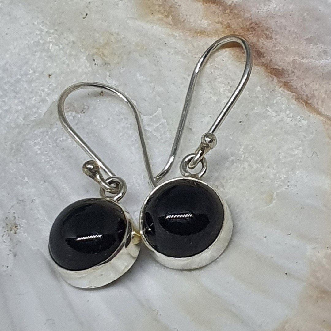 Round sterling silver onyx hook earrings image 1