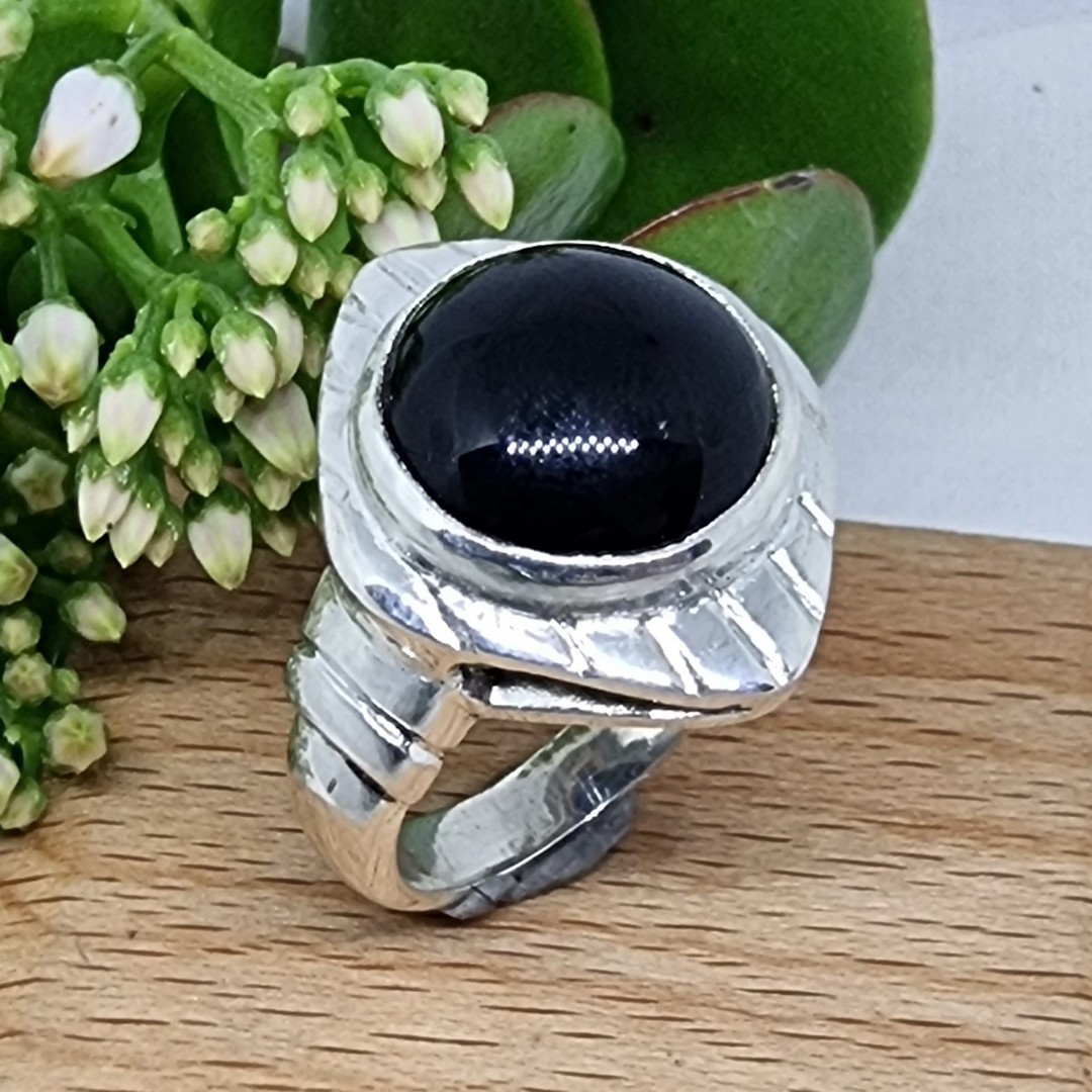 Large Silver Onyx Ring | Made in NZ image 4