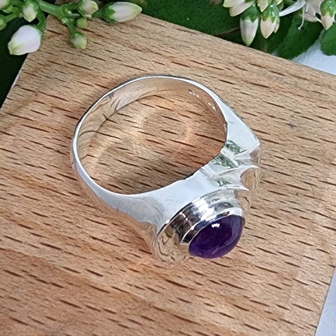 Sterling silver ring with natural amethyst - Size Q image 2