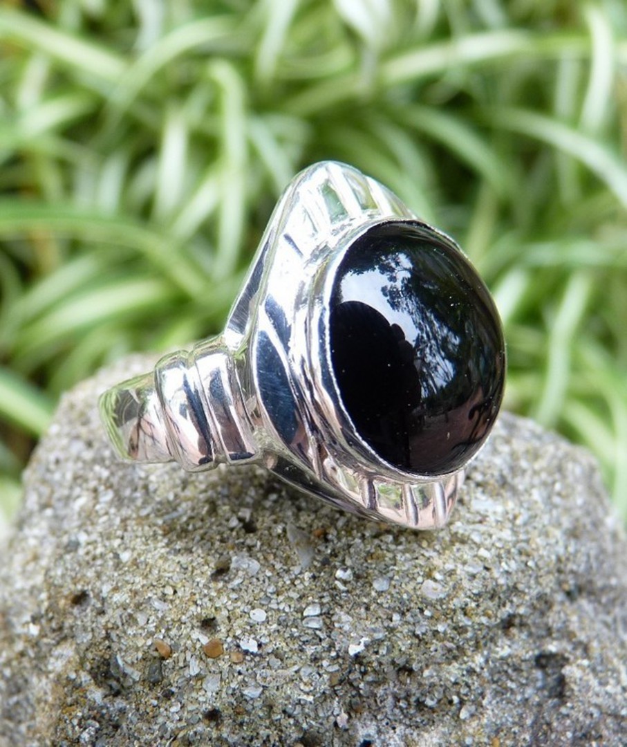Large Silver Onyx Ring | Made in NZ image 2