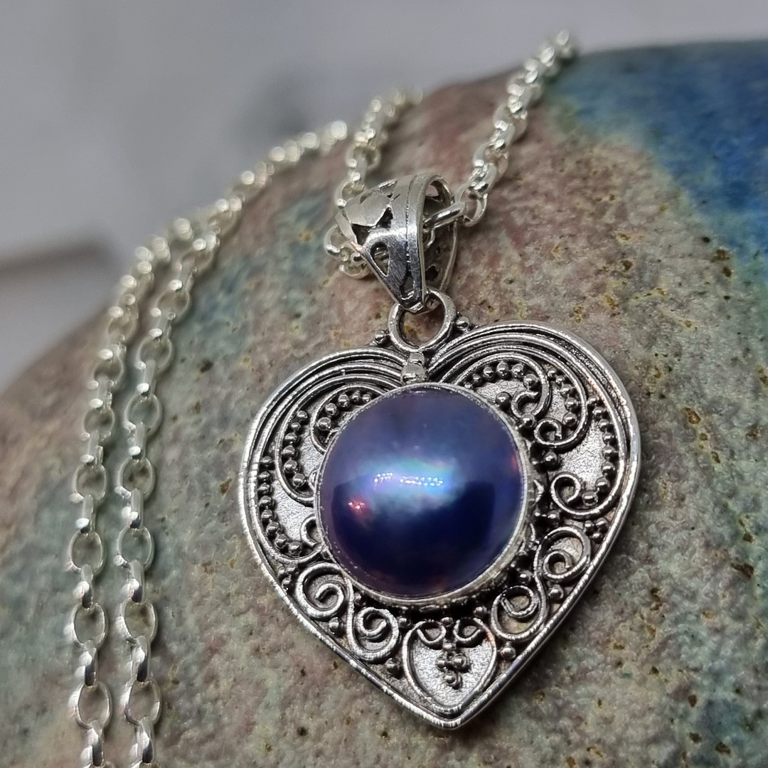 Sterling silver heart pendant with grey mabe pearl image 4