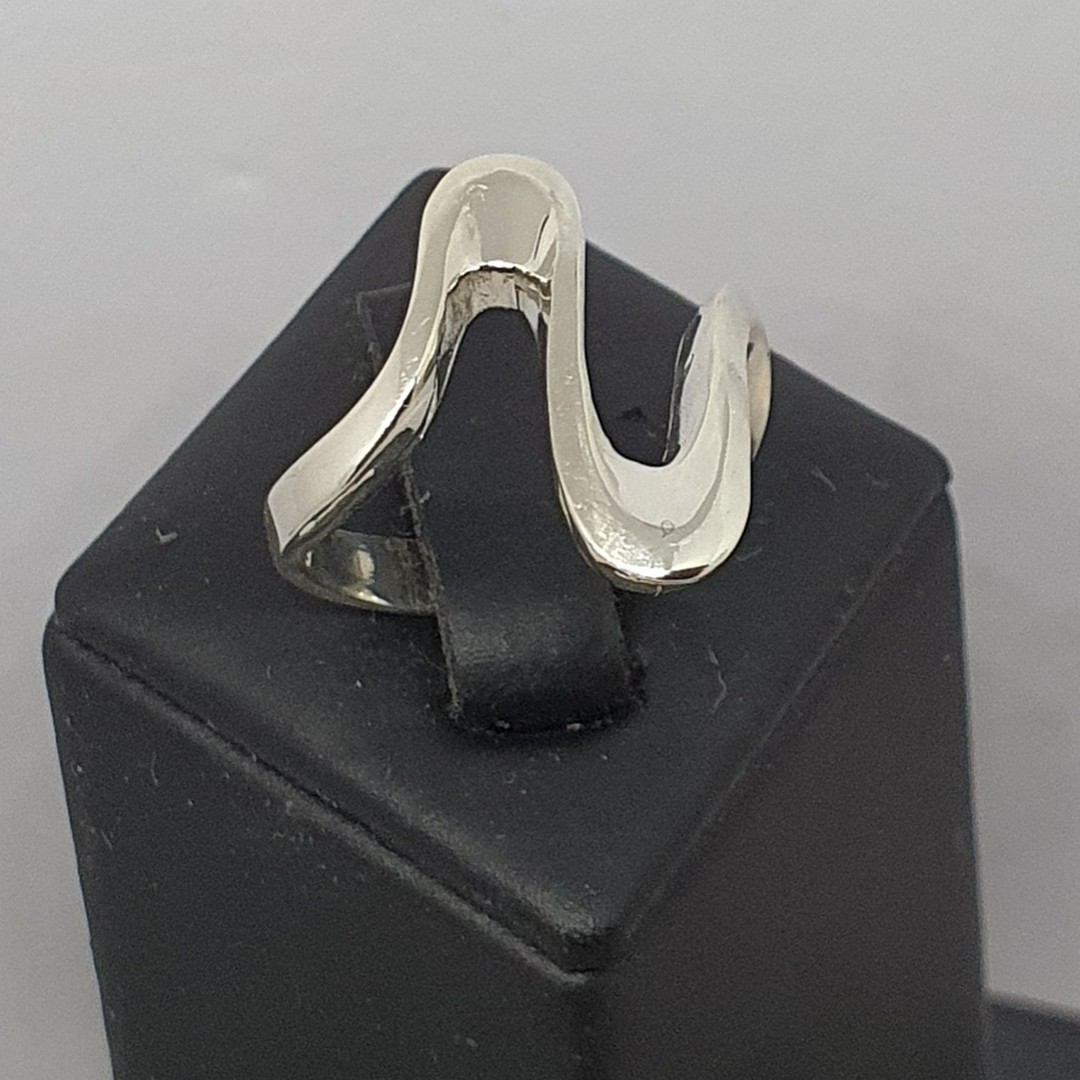 Sterling silver elongated open wave ring, made in NZ image 1