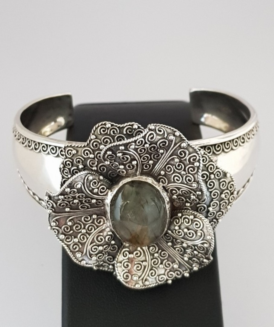 Silver cuff bangle, with large filigree flower and labradorite gemstone image 1