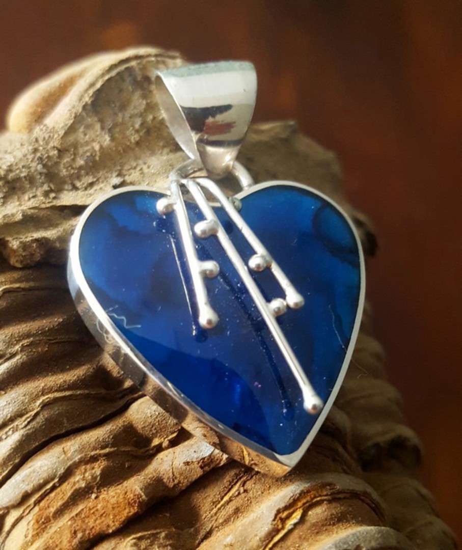 Deep blue shell silver heart pendant image 1