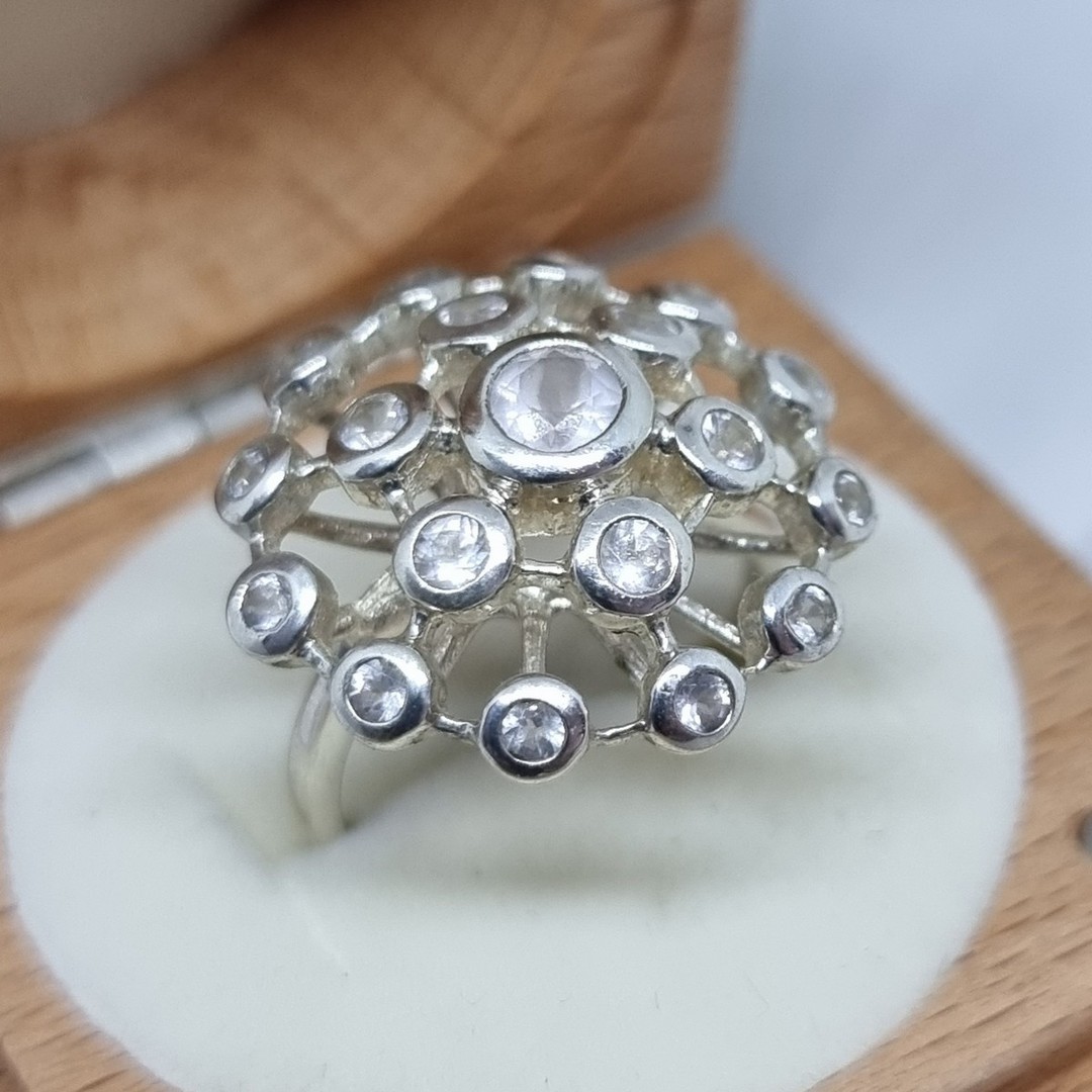 Stunning rose quartz silver flower ring - Size O image 0