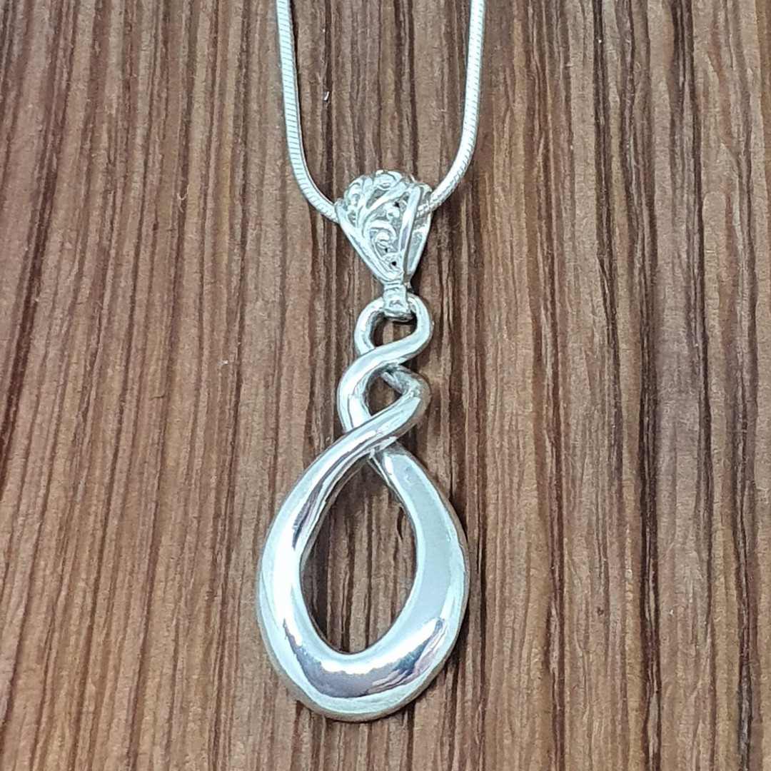 New Zealand solid sterling silver infinity pendant image 4