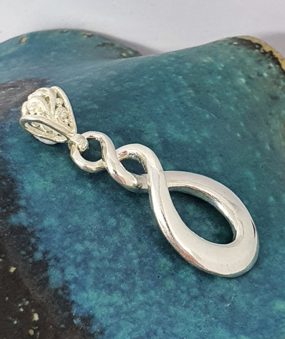 New Zealand solid sterling silver infinity pendant image 2