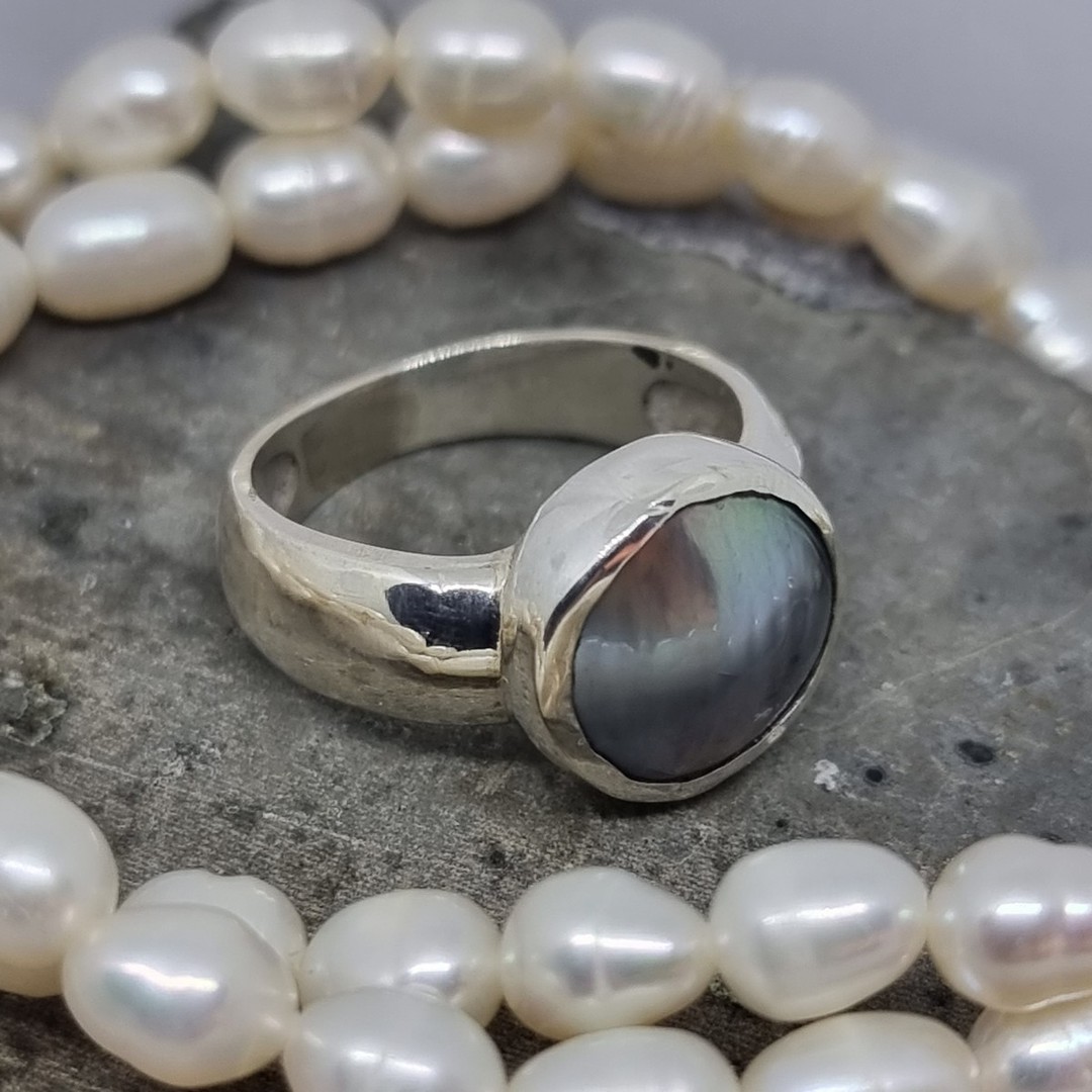 Chunky silver pearl ring, made in NZ image 6