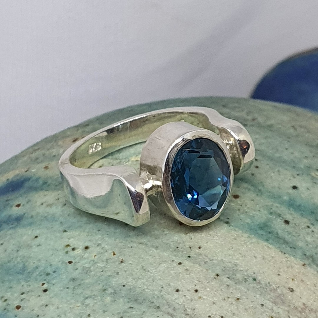 Sterling silver ring with deep blue stone image 5