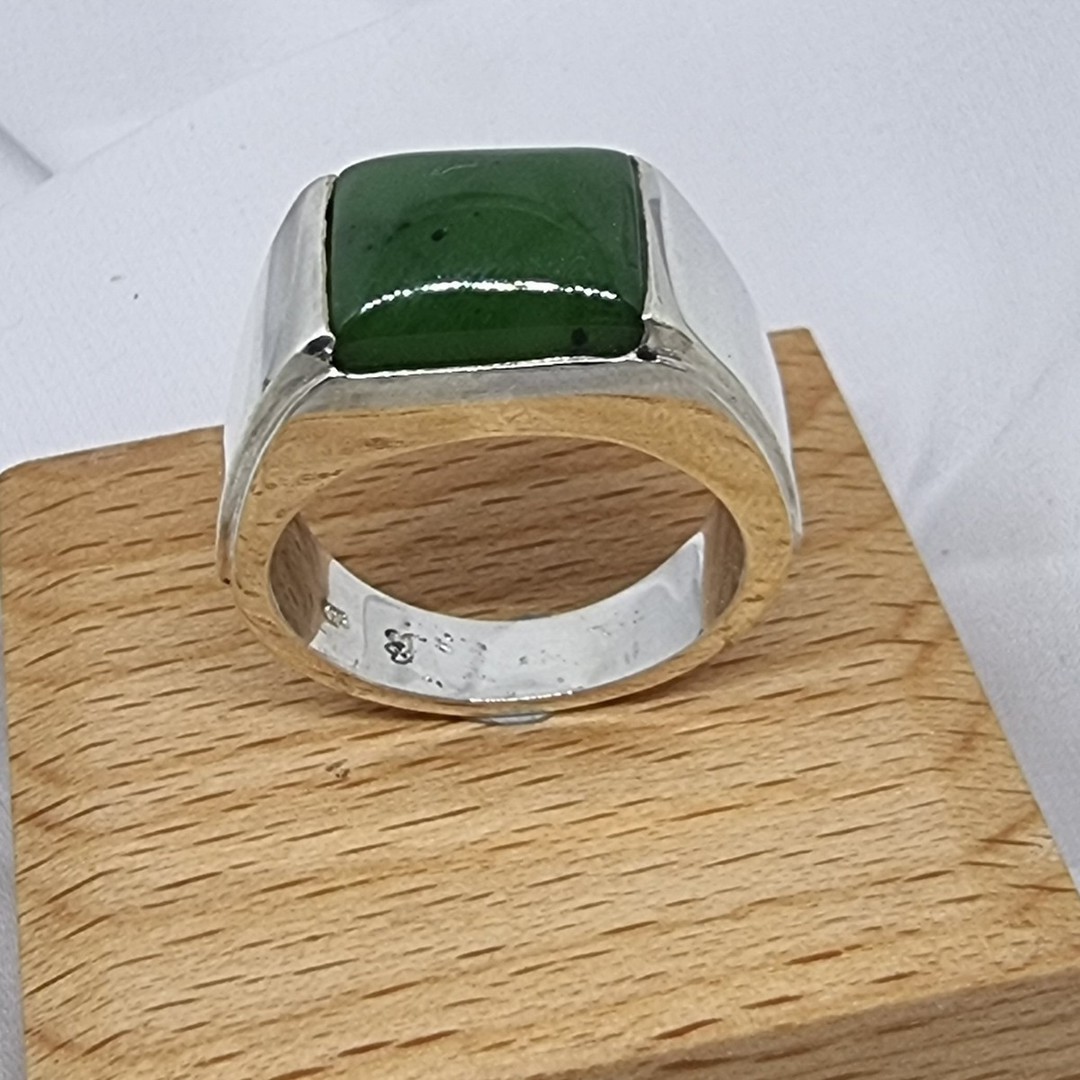 Mans signet ring, NZ Greenstone and sterling silver image 3