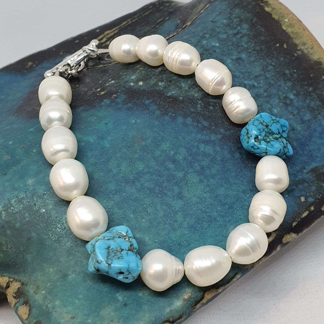 Fresh water pearls and tumbled turquoise bracelet image 0