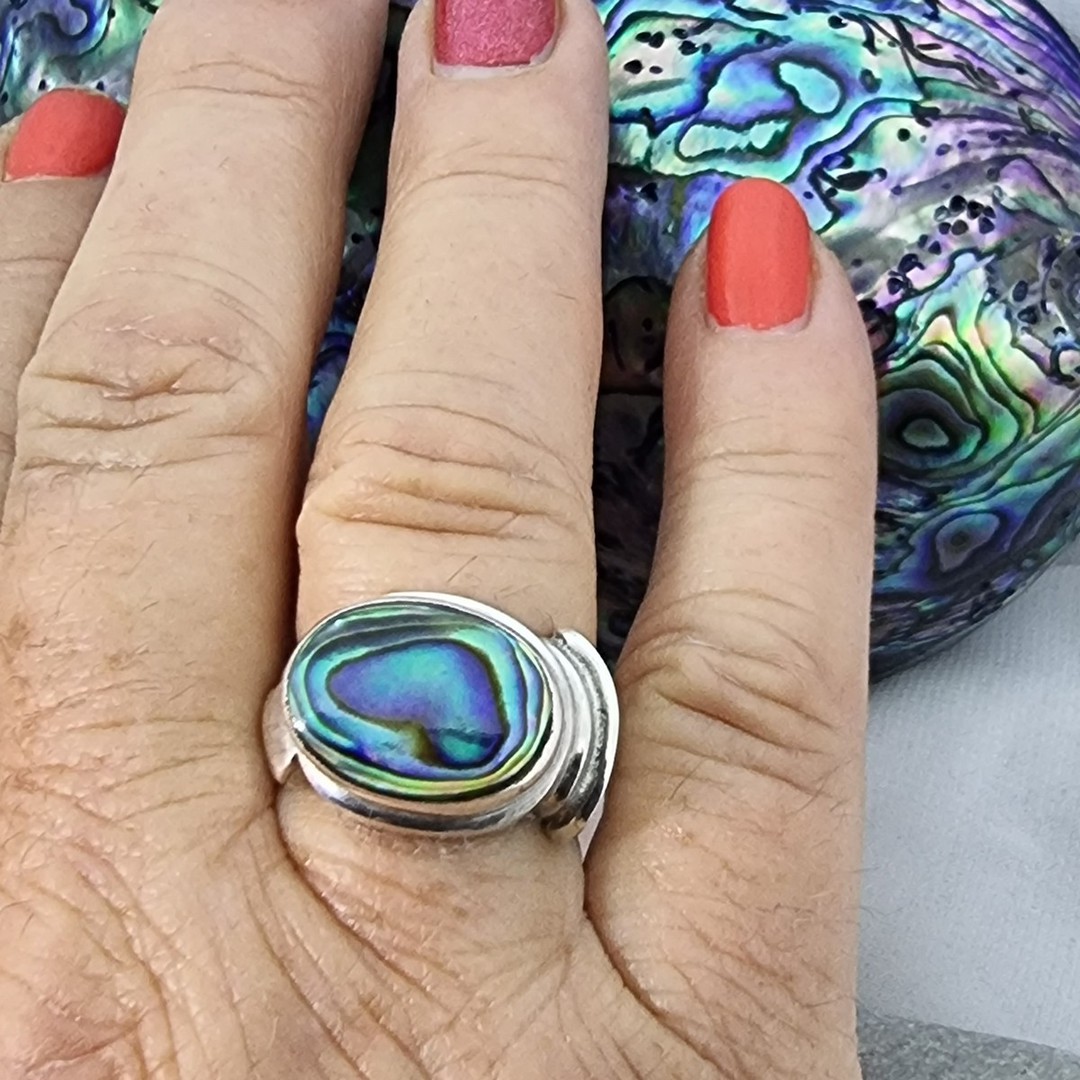 Large oval NZ paua shell silver ring image 2