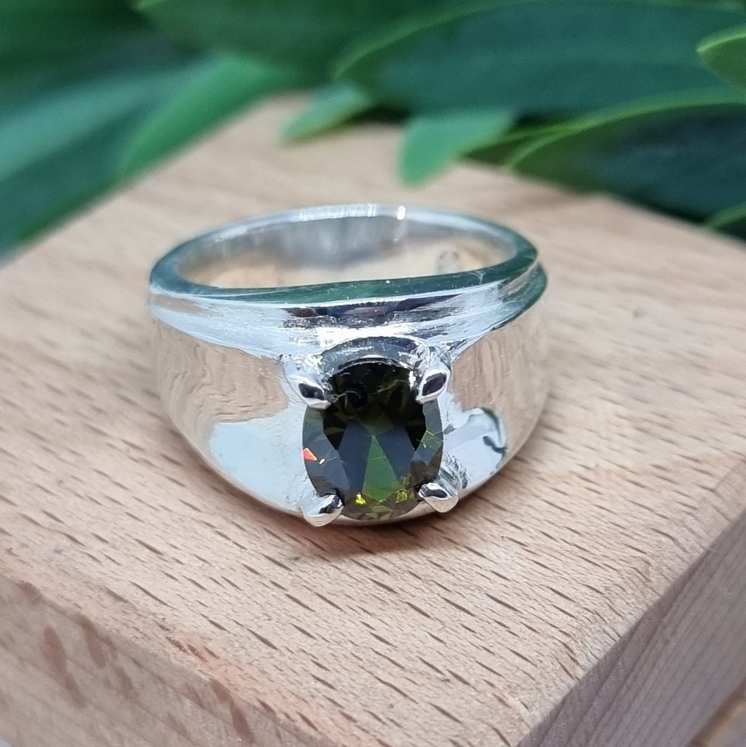 Wide silver band ring with green gemstone image 4