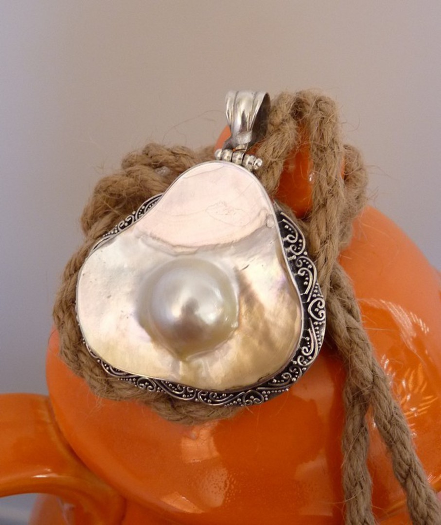 Large mother of pearl pendant with blister pearl image 1