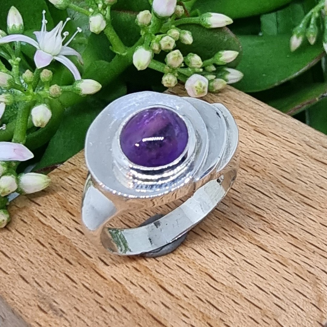 Sterling silver ring with natural amethyst - Size Q image 0