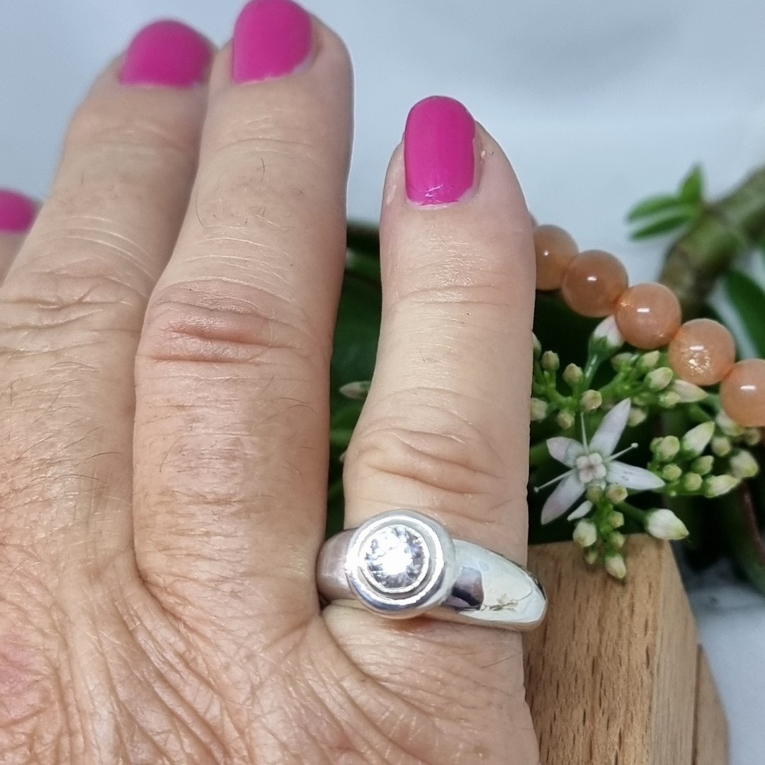 Sterling silver cz gemstone ring - made in NZ image 3