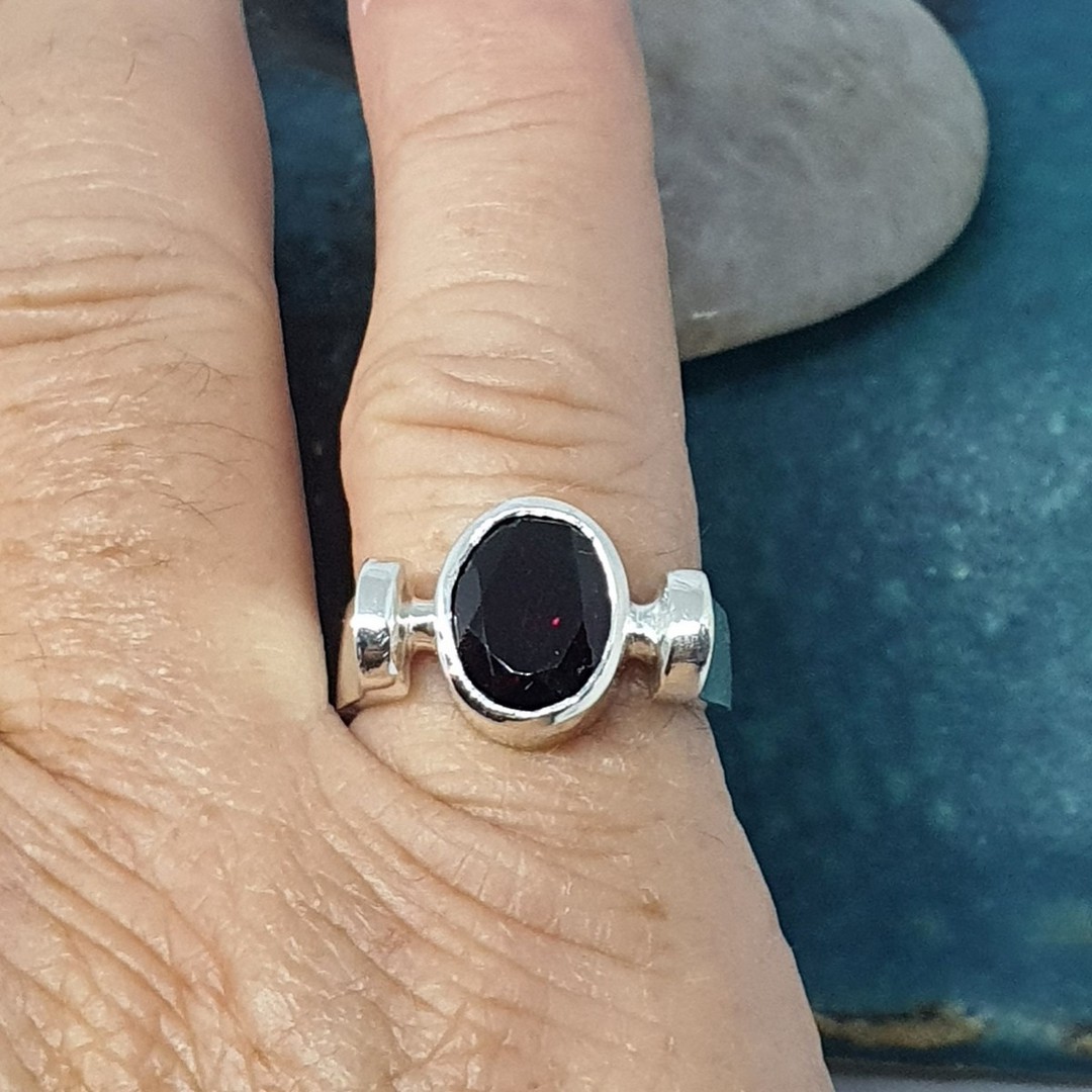 Facet cut garnet ring, sterling silver, made in NZ image 4