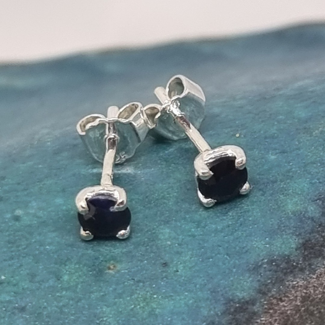 Sterling silver black sapphire stud earrings image 2
