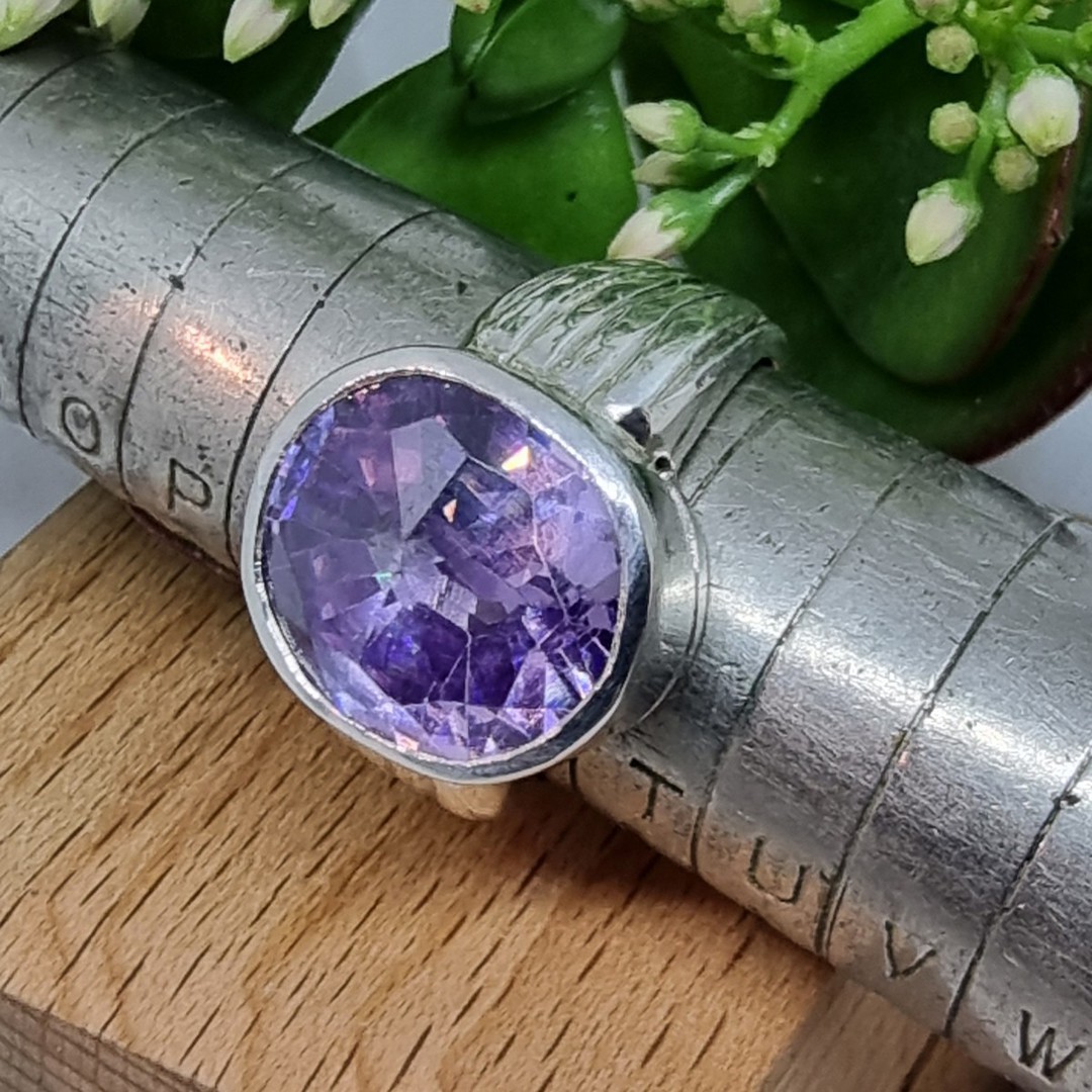Sterling silver purple gemstone ring, made in NZ - Size S image 3