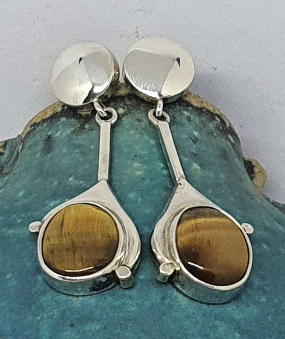 Silver tigers eye earrings image 1