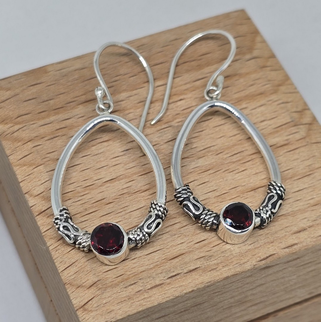 Sterling silver garnet earrings image 3