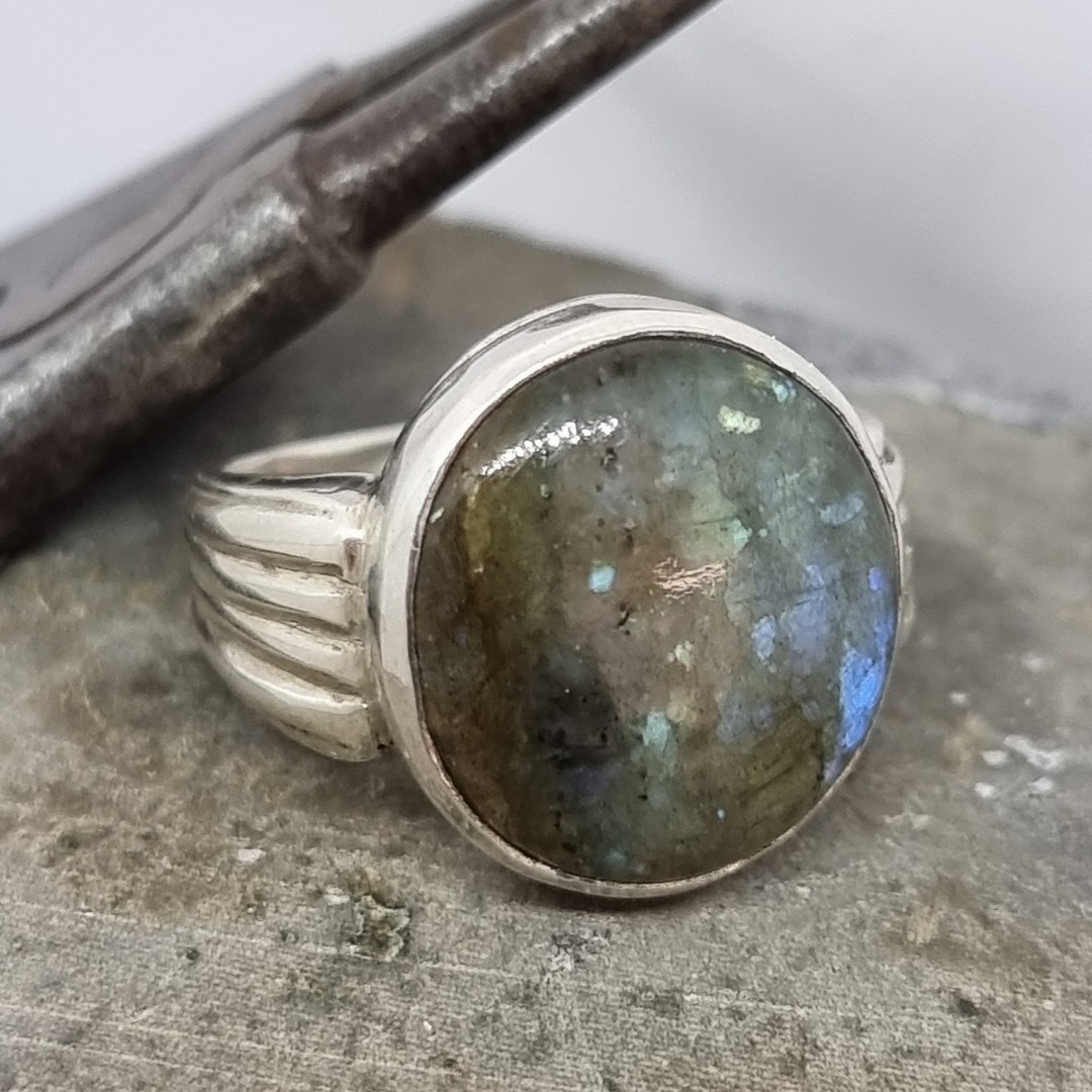 Sterling silver labradorite gemstone ring, made in NZ image 2