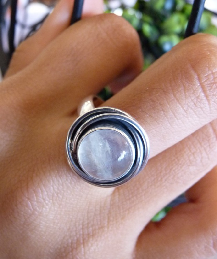 Sterling silver moonstone ring image 3
