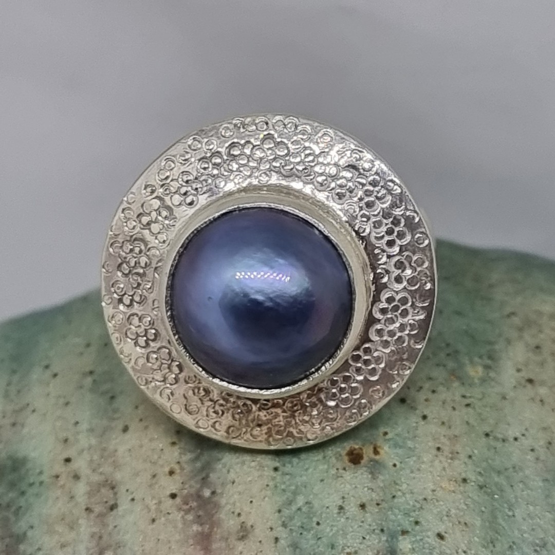 Chunky silver paua pearl ring - made in NZ image 1