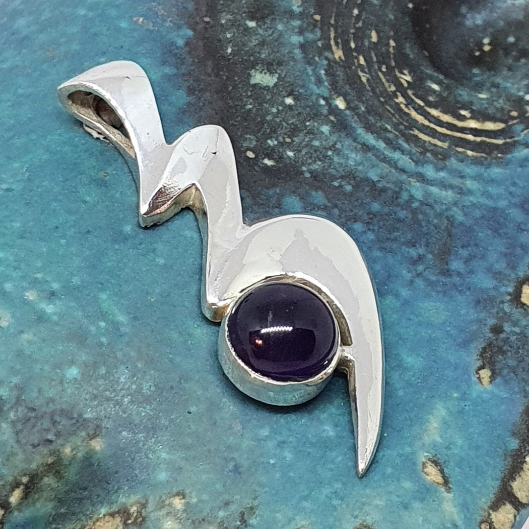NZ made silver amethyst pendant image 1