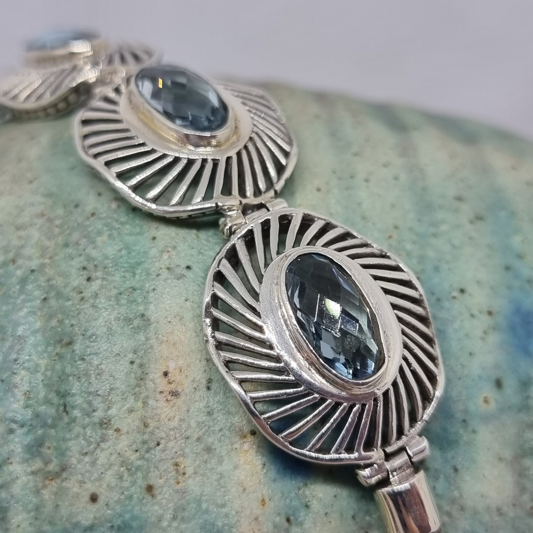 Stunning sterling silver bracelet with blue topaz gemstones image 2
