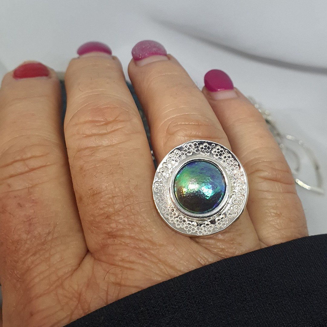 Silver paua pearl ring - made in NZ image 3