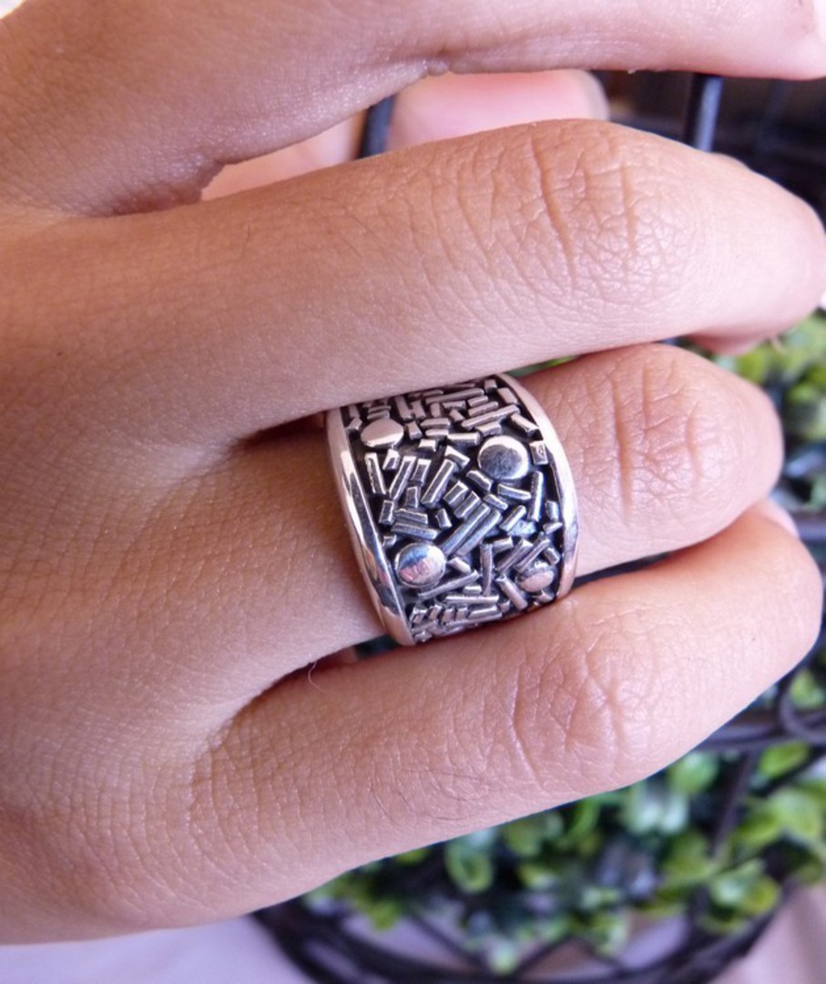 Sterling silver band with cool patterns - size K image 2
