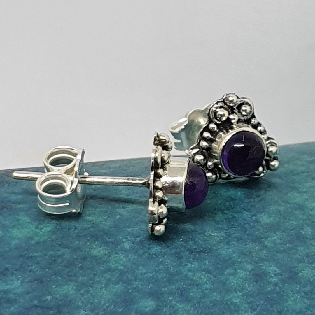 Silver stud earrings with natural amethyst image 3