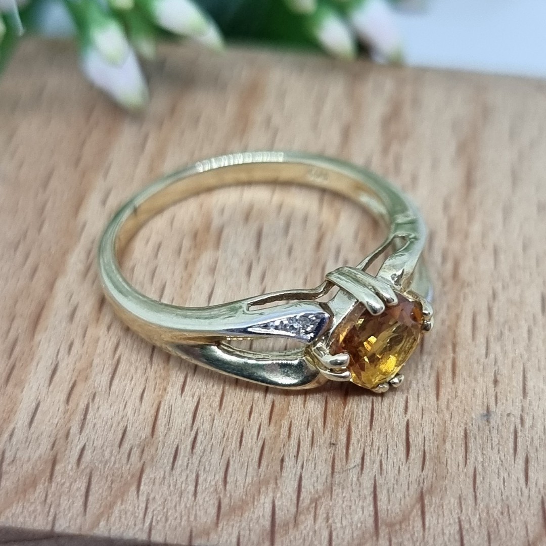 9ct yellow gold citrine and diamond ring image 4