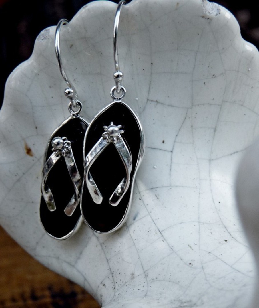 Sterling silver black jandal earrings image 0