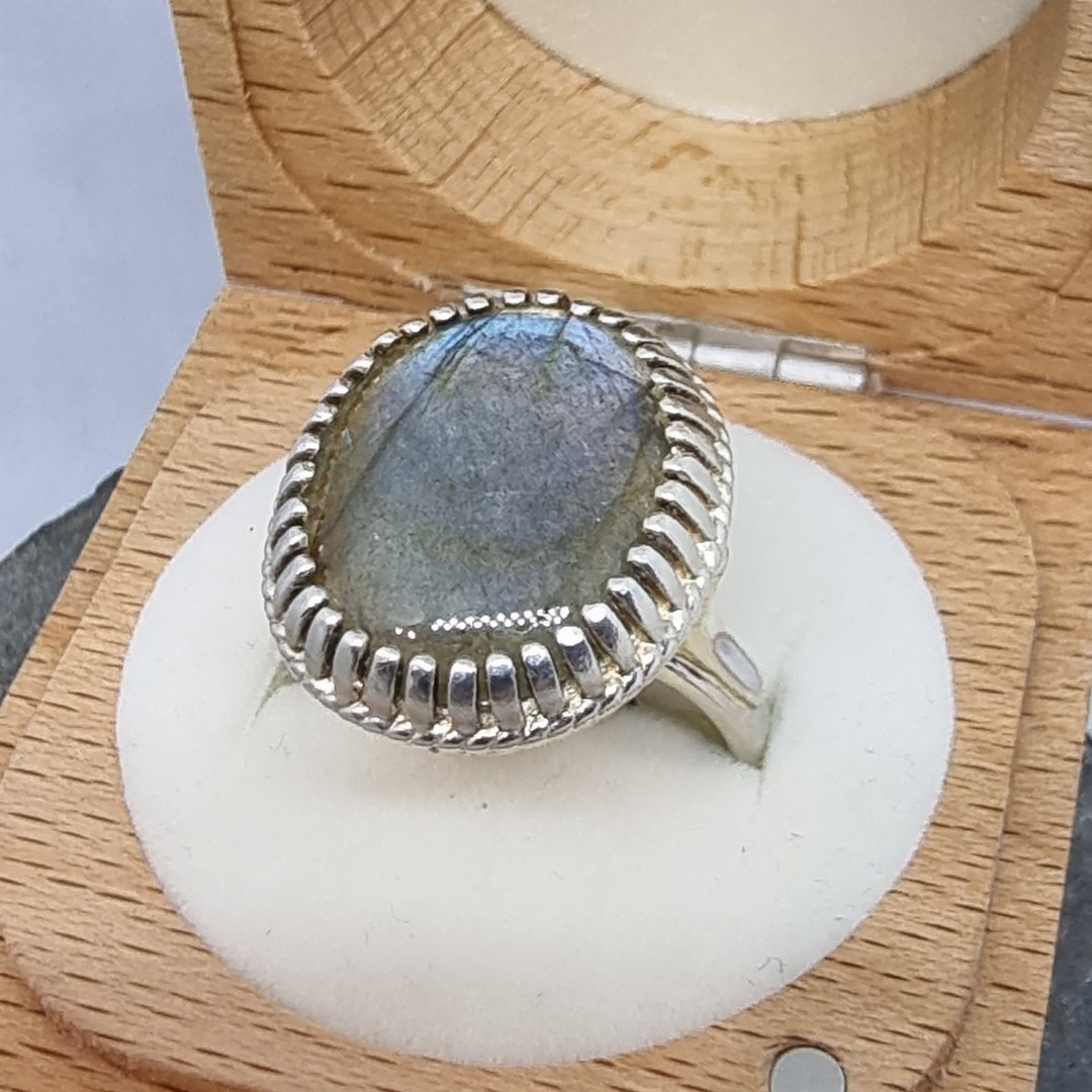 Large oval claw set labradorite sterling silver ring image 1