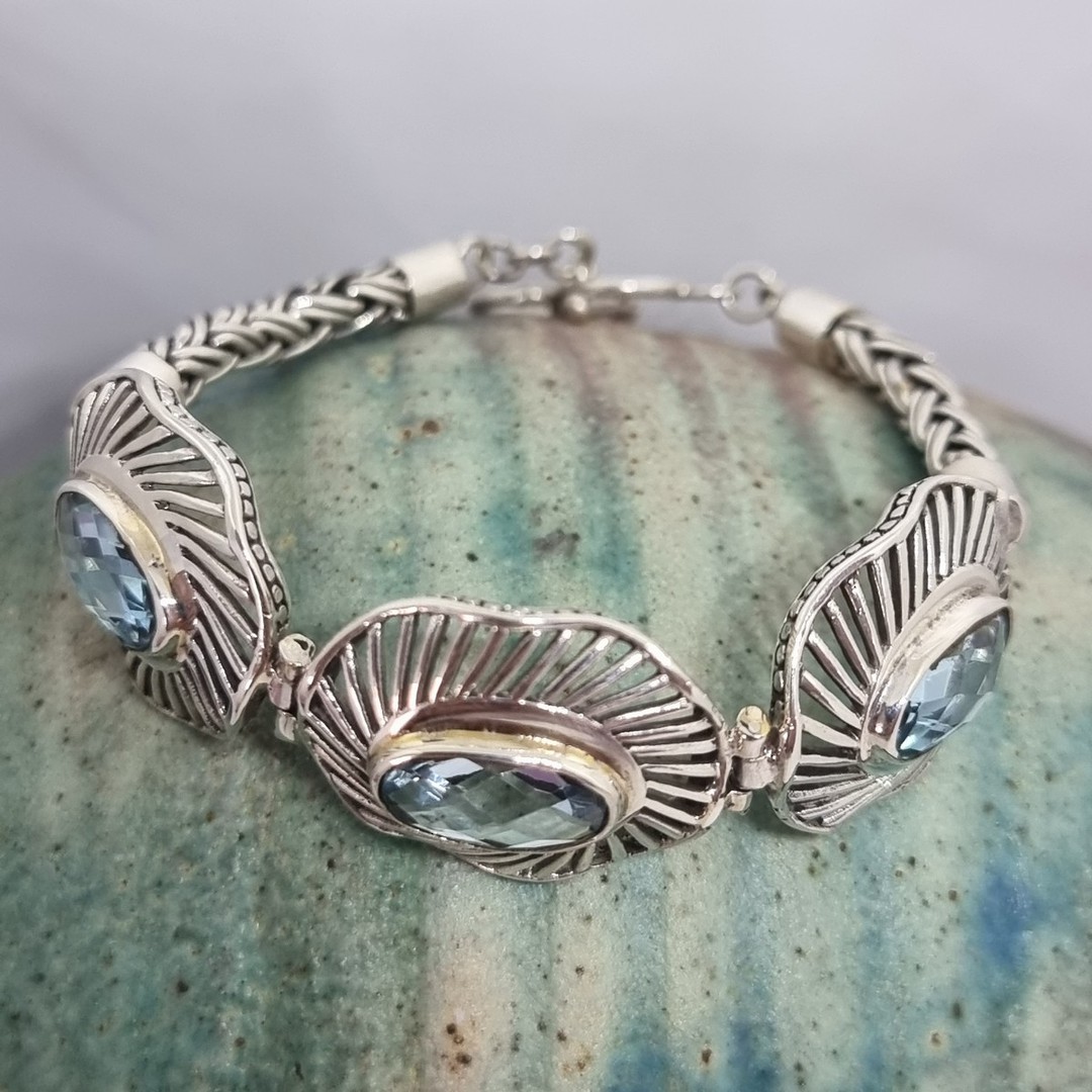 Stunning sterling silver bracelet with blue topaz gemstones image 6