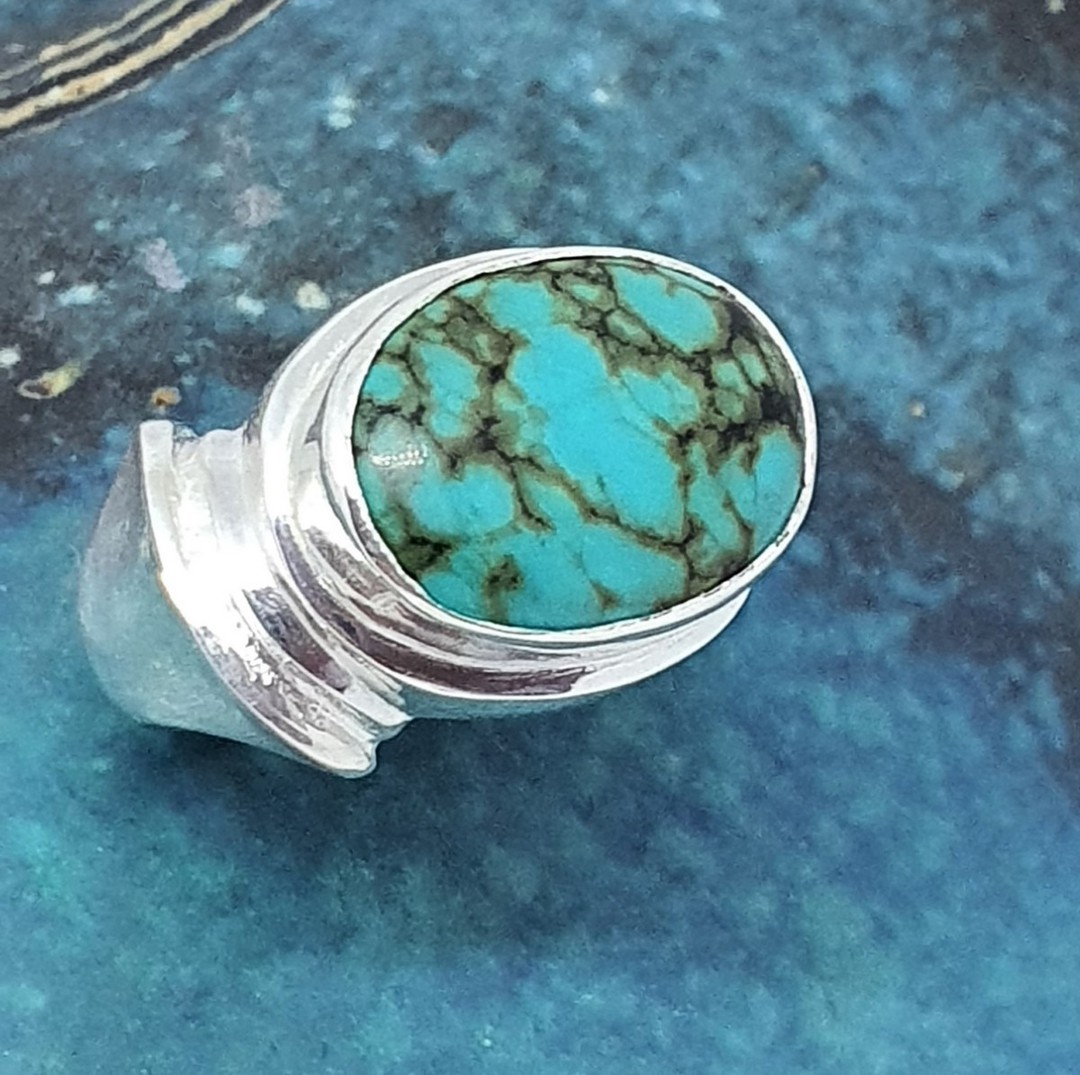 Sterling silver turquoise ring, gorgeous design, NZ made image 0