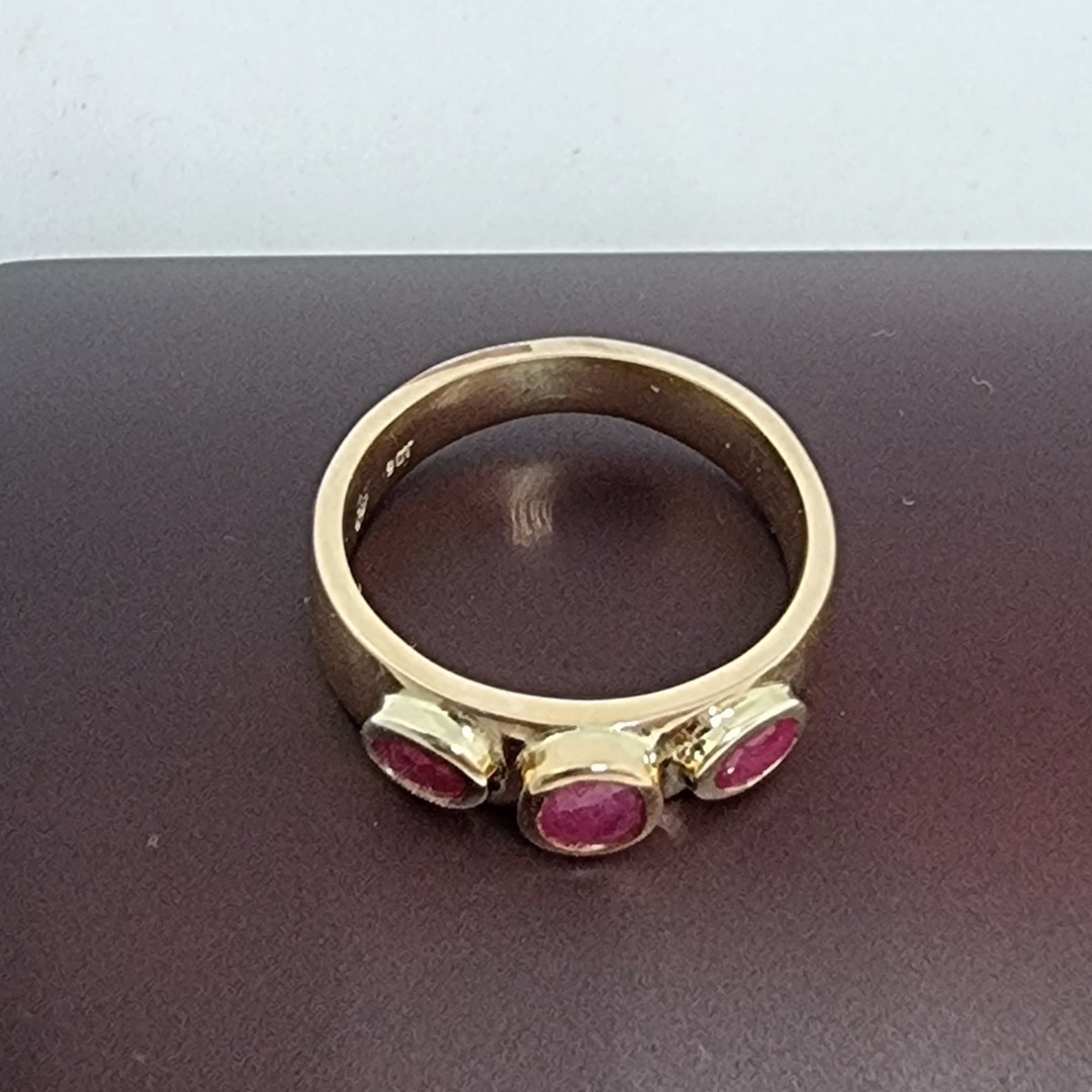 9ct gold modern ruby ring, made in NZ image 2