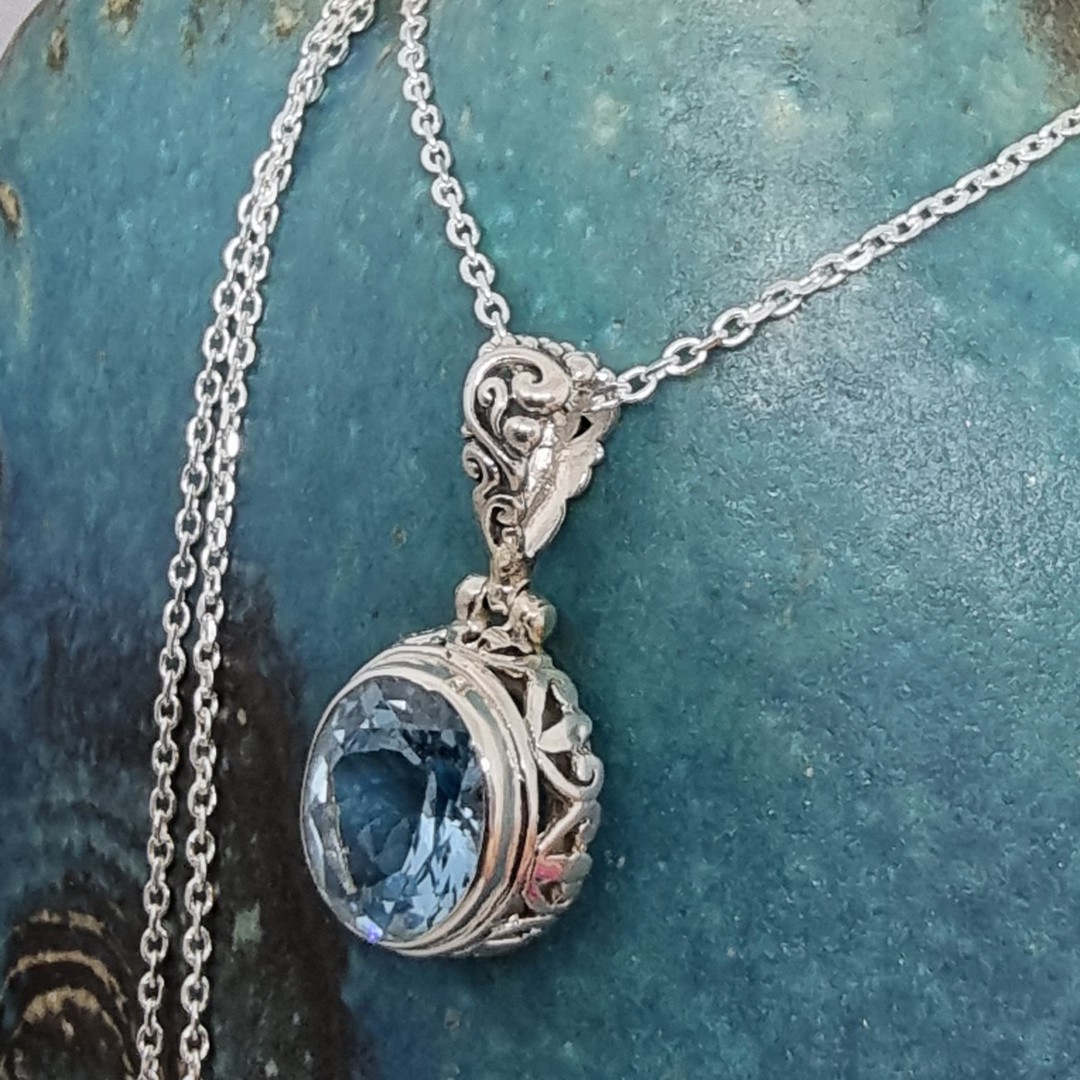 Sterling silver oval blue topaz pendant image 2