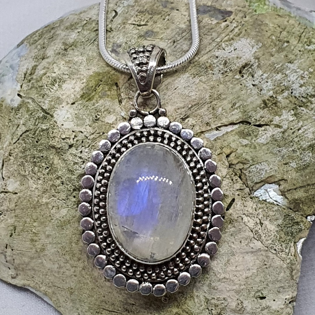 Sterling silver oval moonstone pendant image 2