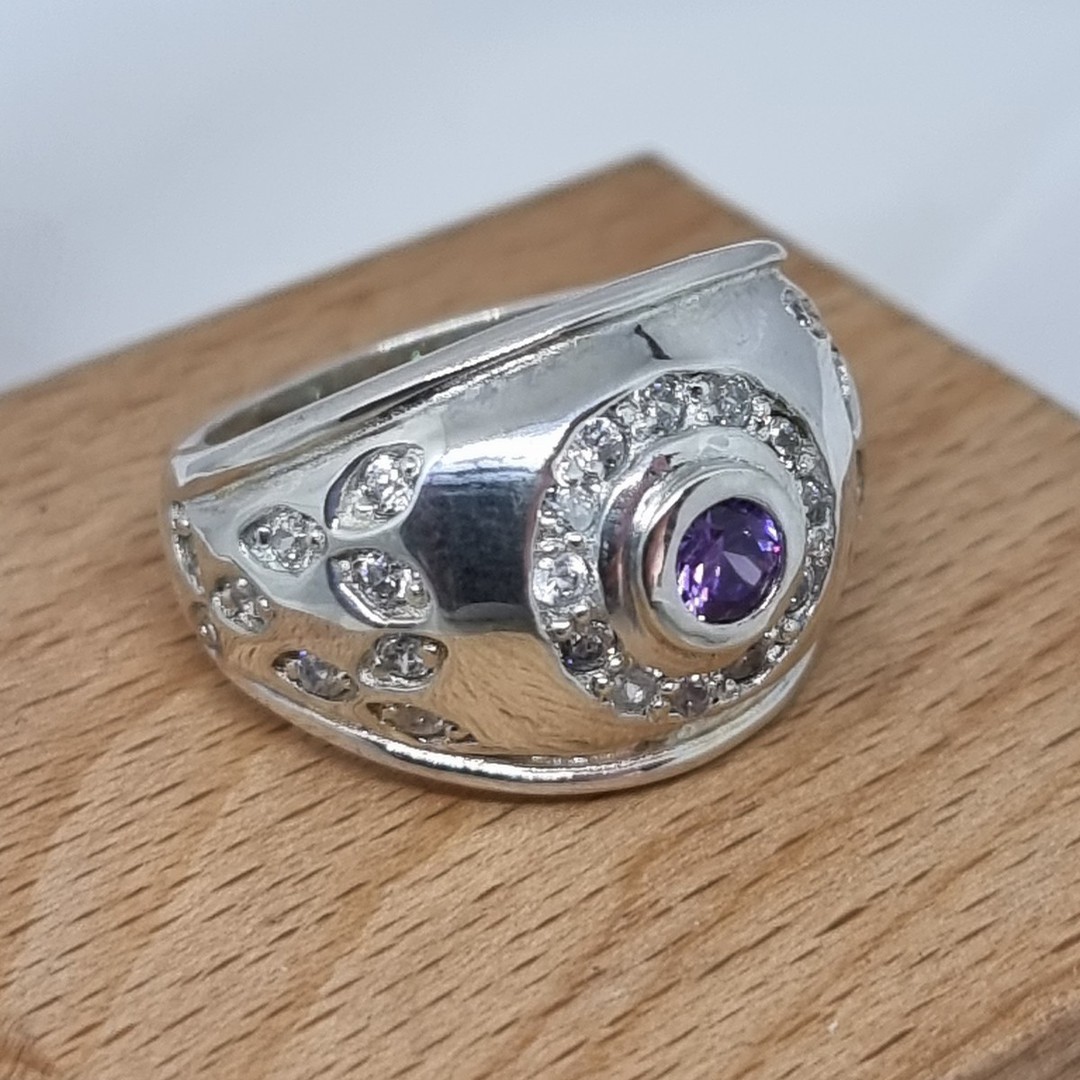 Sterling silver amethyst and cz gemstone ring - size N image 4