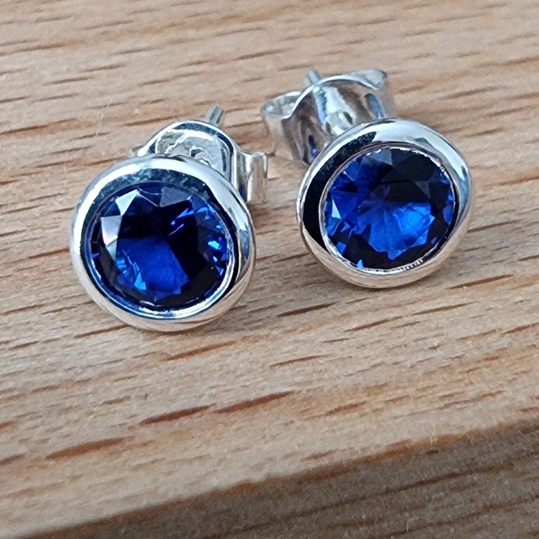 Deep blue silver stud earrings image 0