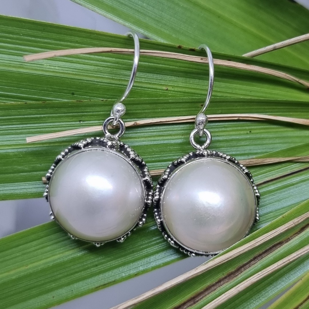 Silver white pearl earrings image 1