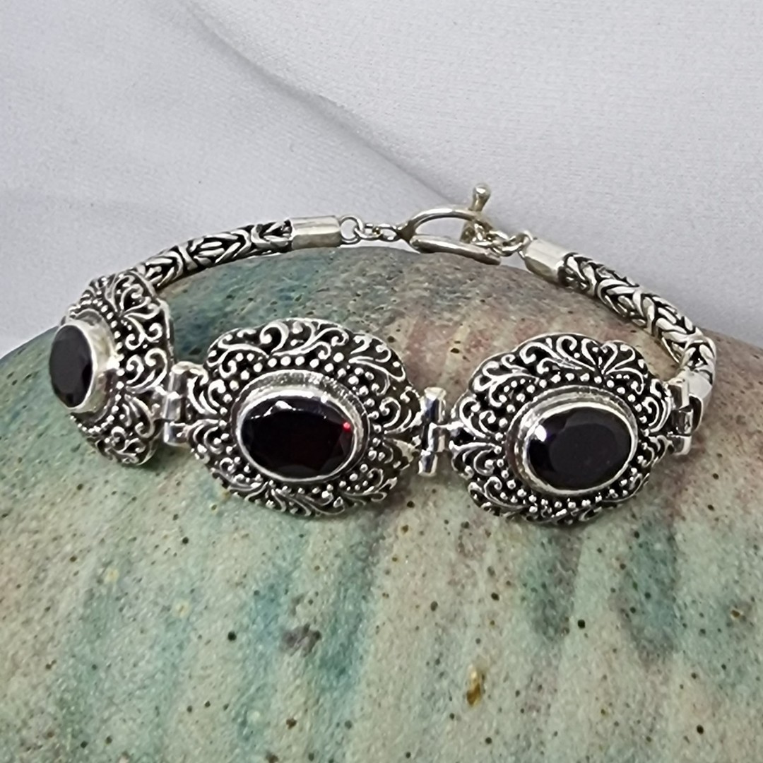 Heavy filigree sterling silver bracelet with garnet gemstones image 2