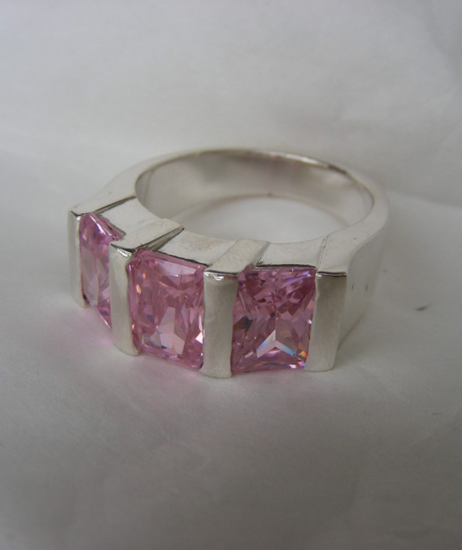 Designer pink stone silver ring - Size P image 1