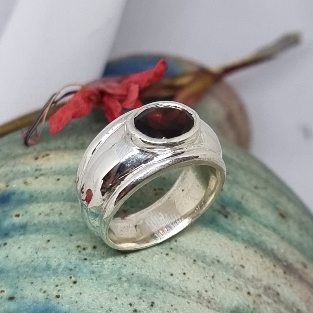 Sterling silver wide band ring with garnet image 4